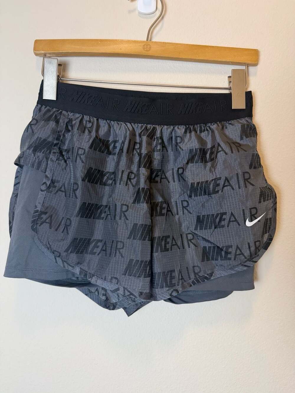 Nike Air Women's 2-in-1 Grey/Black Running Shorts Size S
